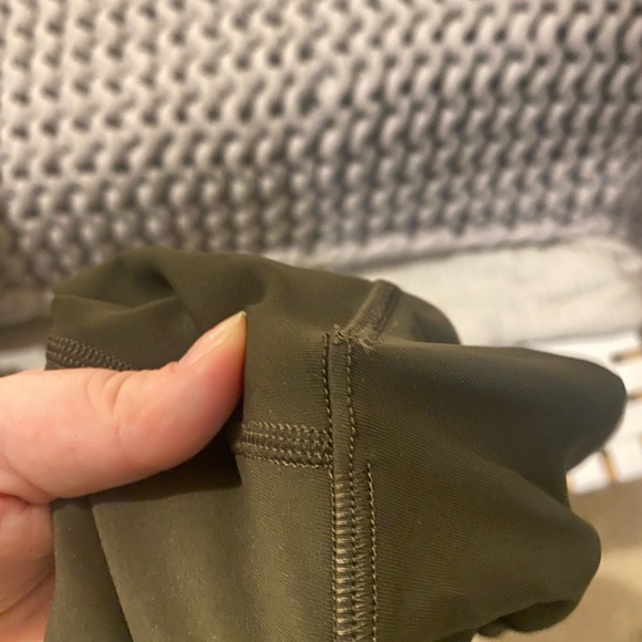 Lululemon wunder under olive leggings - Picture 3 of 4